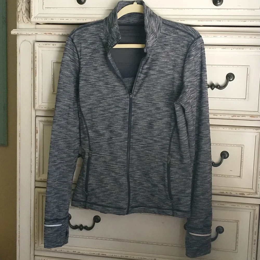 EUC Victoria's Sport Jacket, L, Dk Navy/Grey, Full Zip, Mesh Back, Thumb Holes - Picture 3 of 12